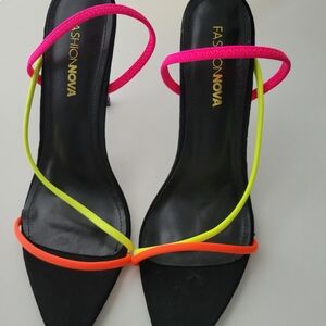 Fashion Nova Sandels